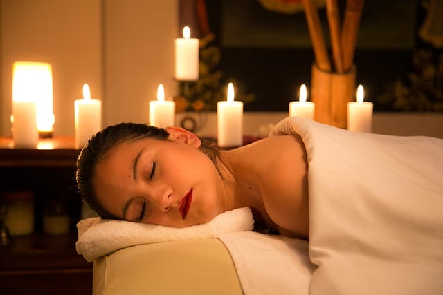 massage californien, massage institut de massage ambiance détente et relaxation avec des bougies